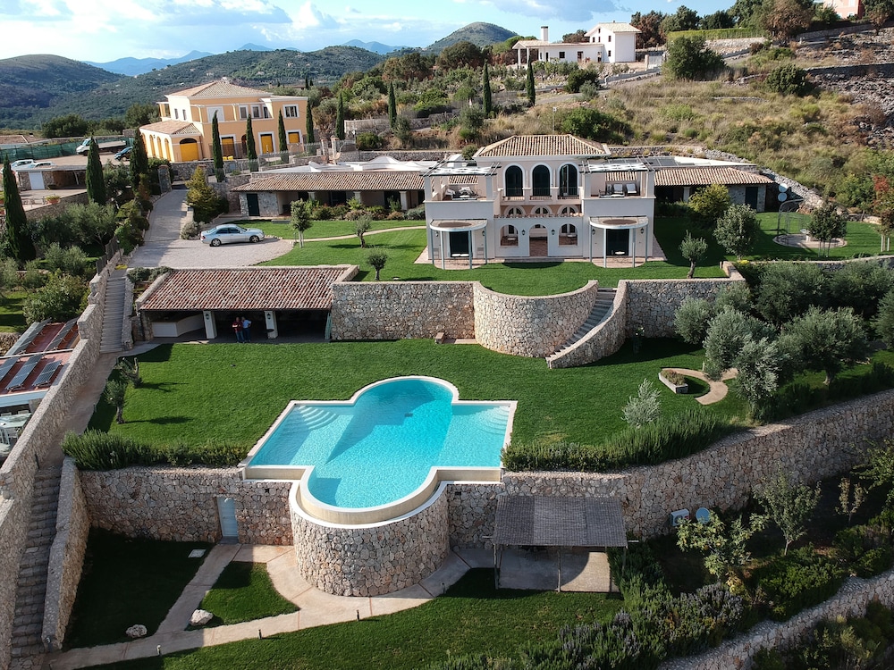 Villa Degli Ulivi 3/43