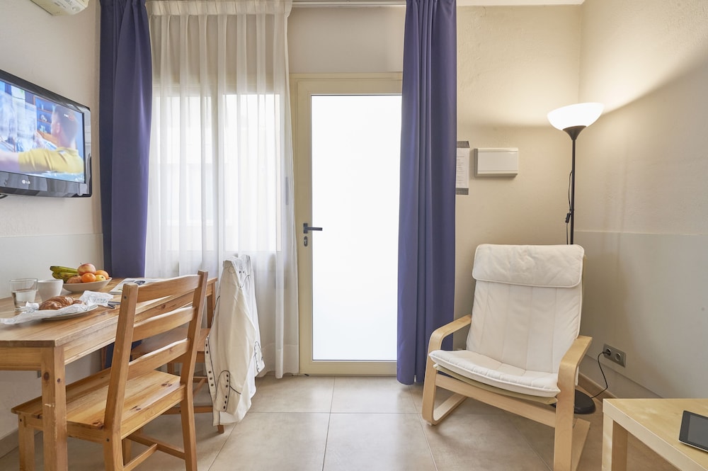Barcelona Sants Station Apartments 11/39