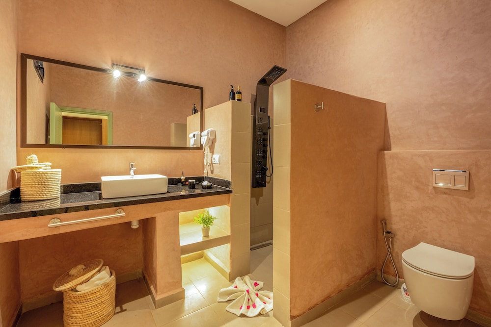 Taj Atlas Wellness Boutique Hotel And Spa 75/77