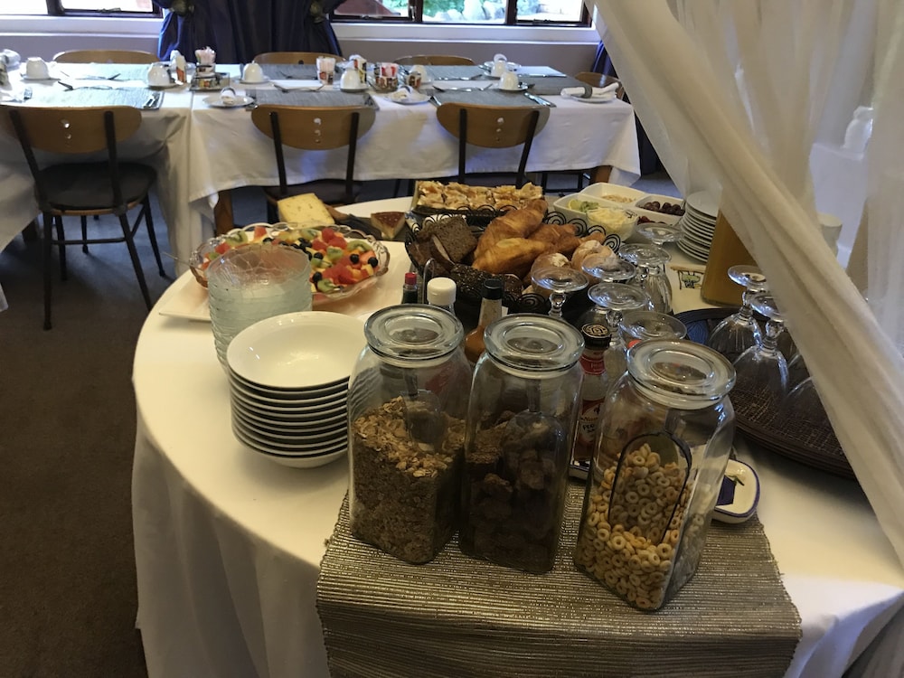 Milkwood Lodge Hermanus 15/35