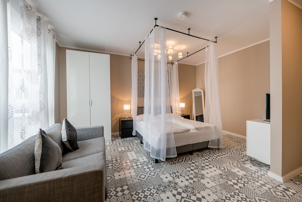 Aparthotel Alma Bonn 15/30