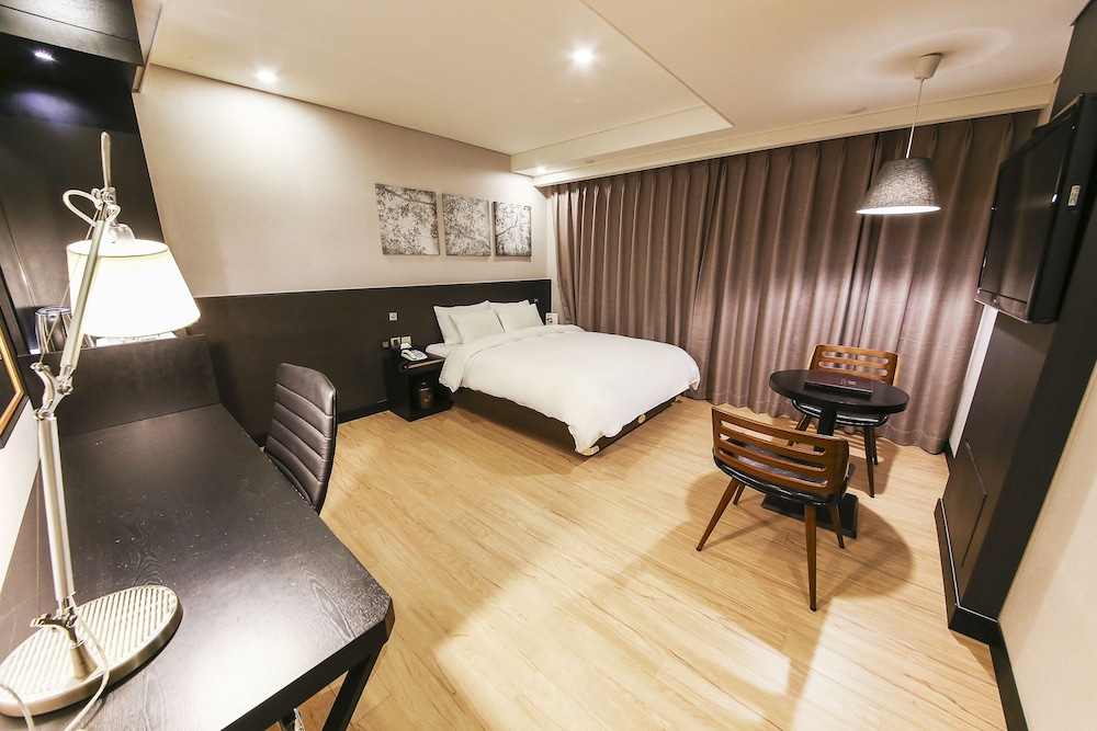 Hotel Kobos 29/57