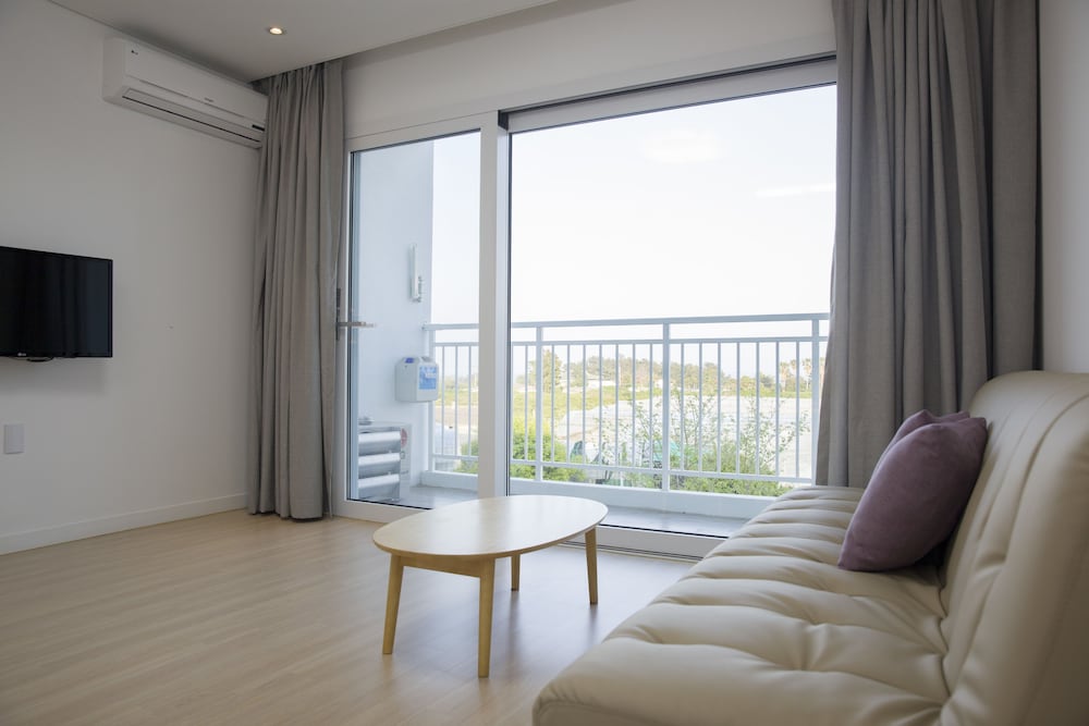 Jeju Baraki 24/39
