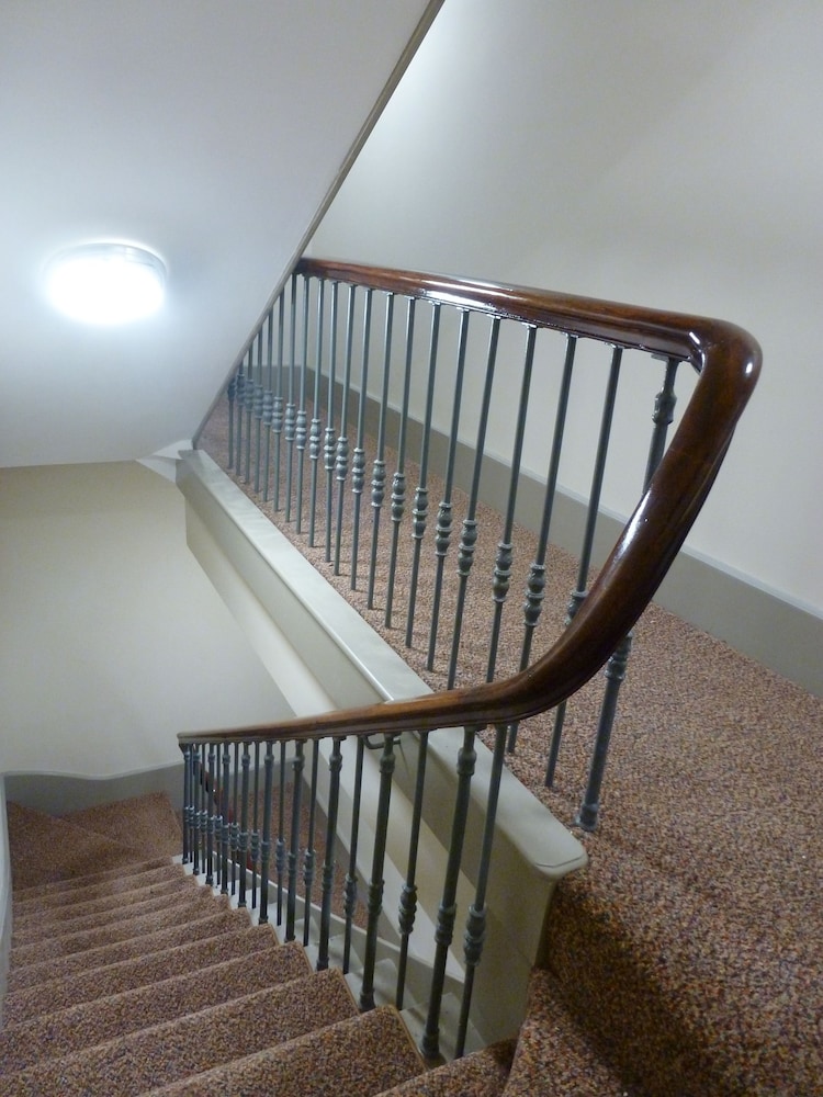 Base Serviced Apartments - Sir Thomas Street 22/57
