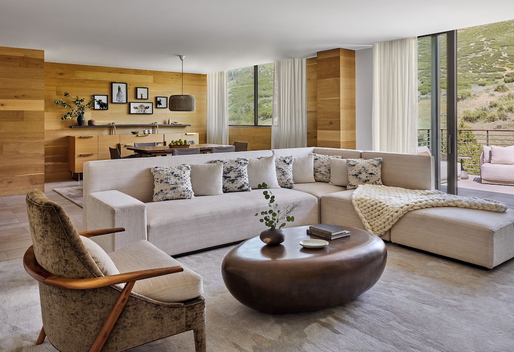 The Lodge at Blue Sky Auberge Resorts Collection 50/67