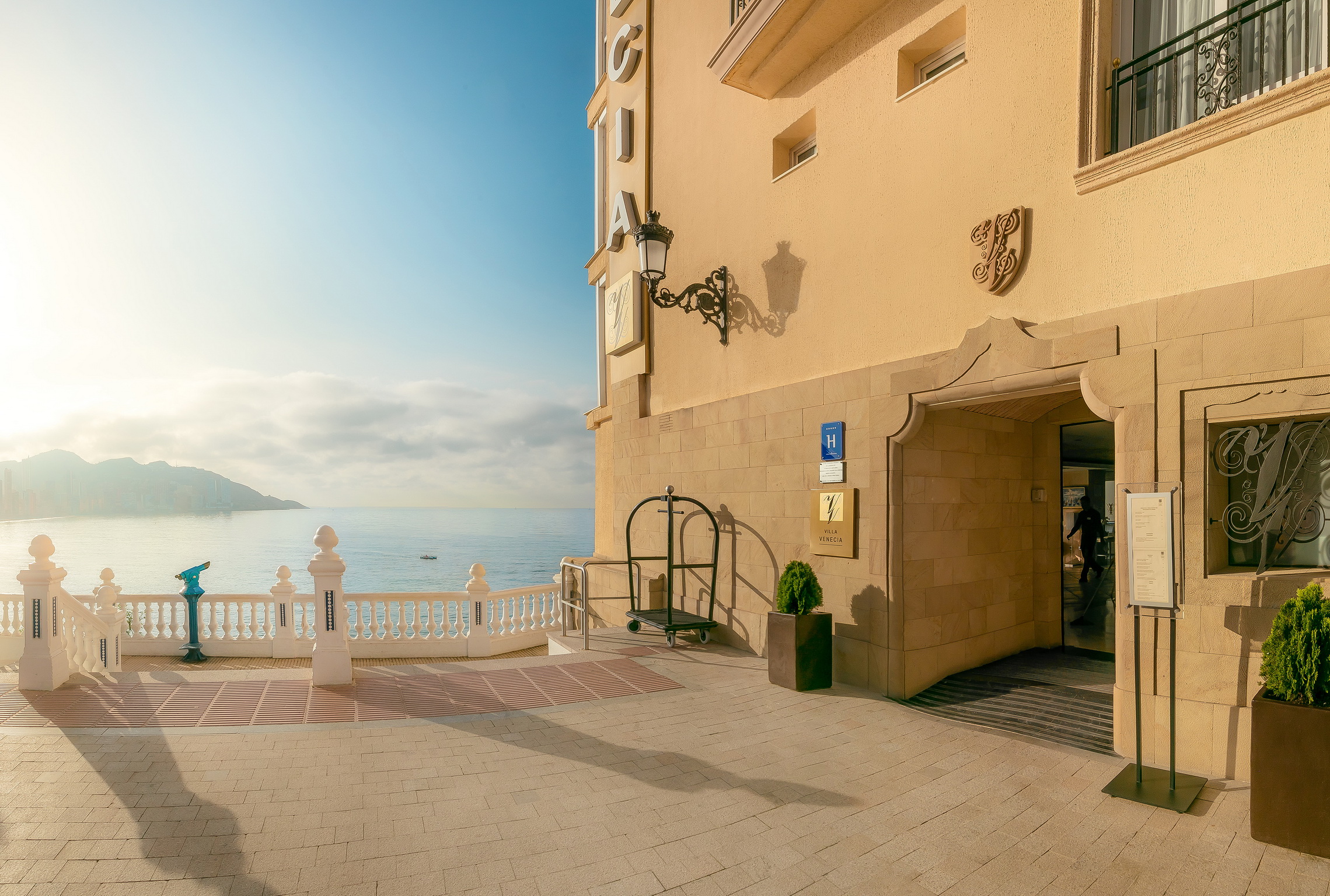 Villa Venecia Boutique Hotel 46/53