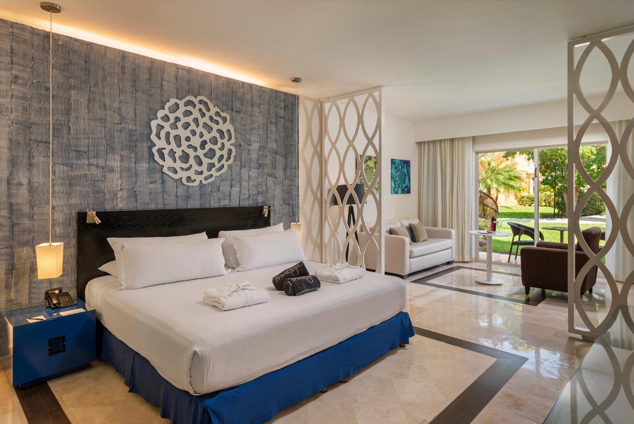 Junior Suite, Privilege, King Bed, Nature View, Sofa
