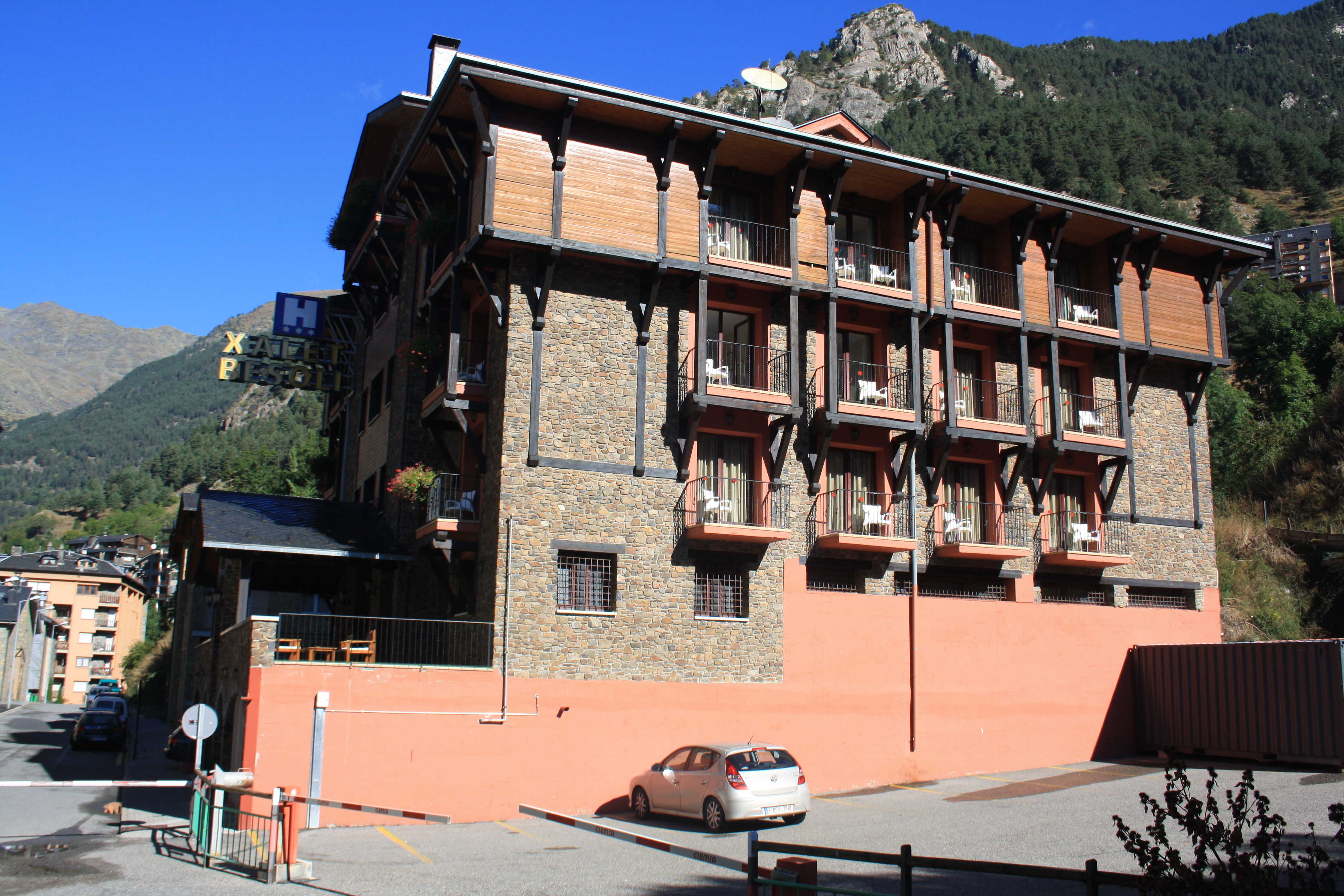 Hotel Xalet Besoli 2/40