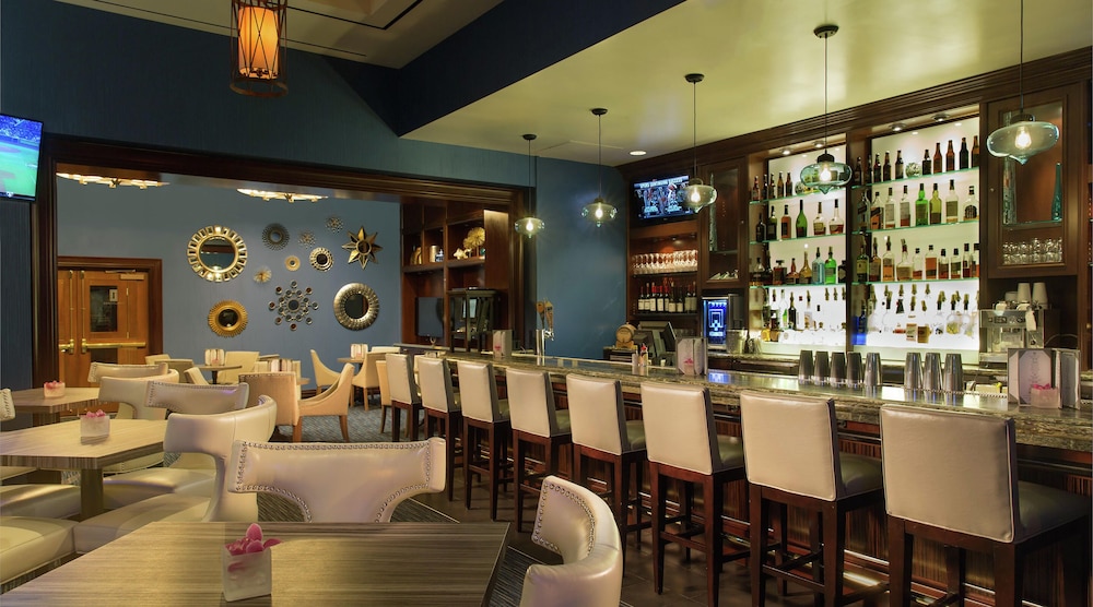 Stripviewsuites At Signature 66/73