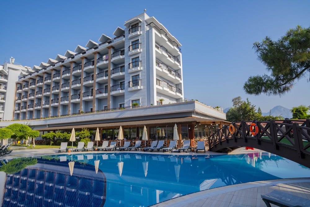 Fore Resort & Spa 6/57
