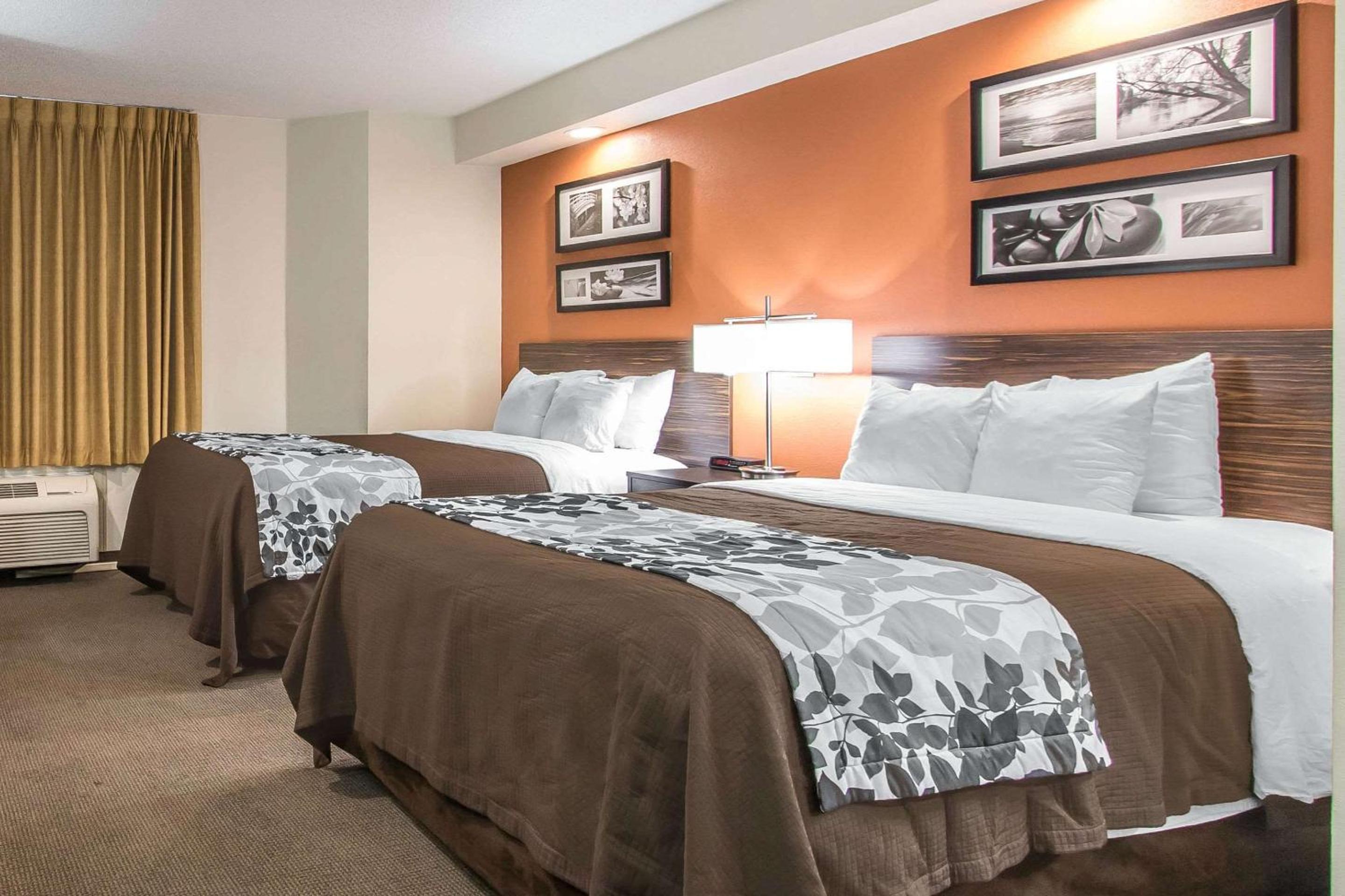 ROOM, 2 DOUBLE BEDS