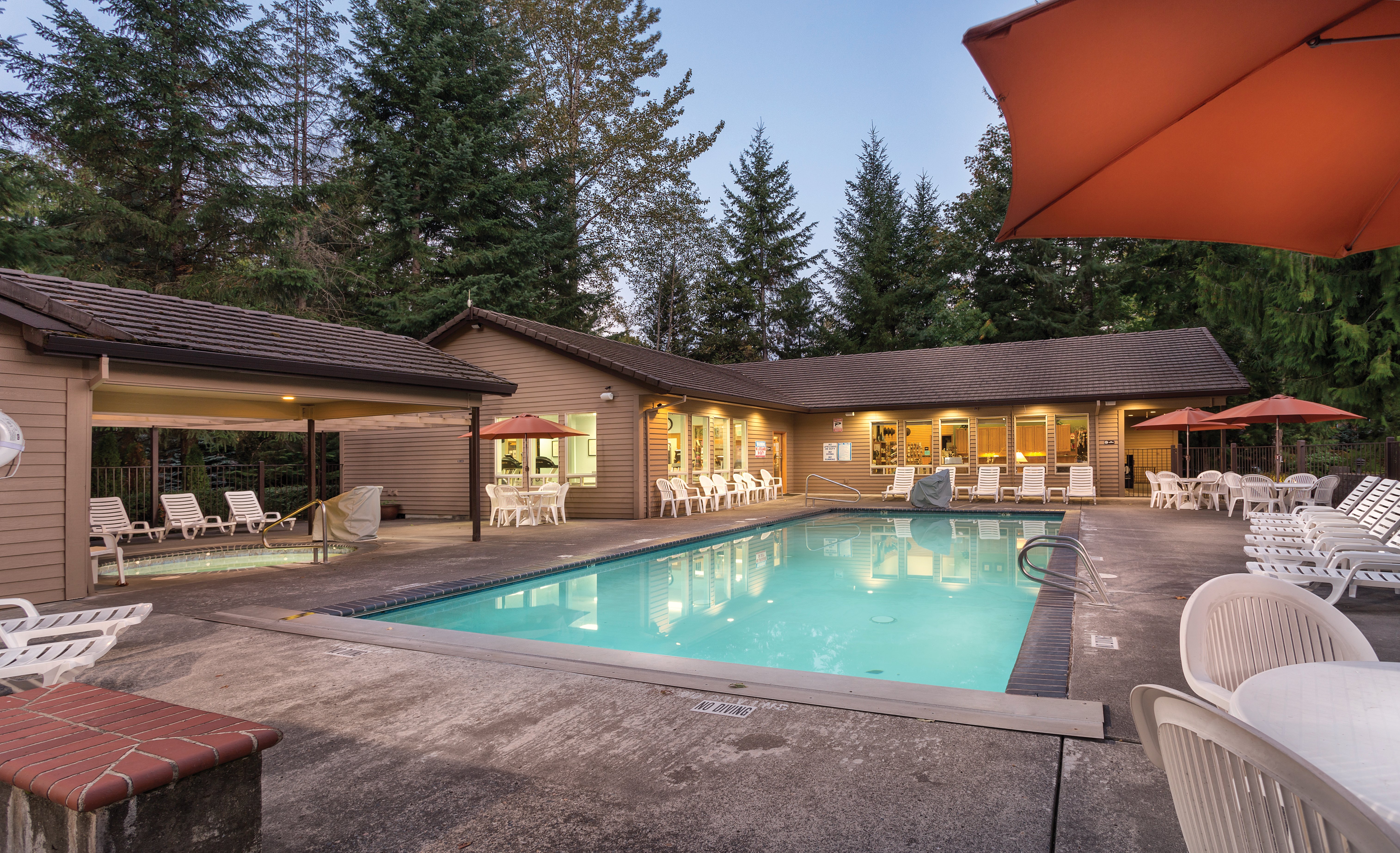 Whispering Woods Resort in WELCHES - OR
