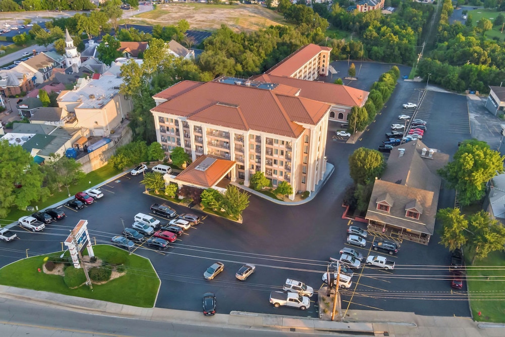 Clarion Inn Branson 7/72