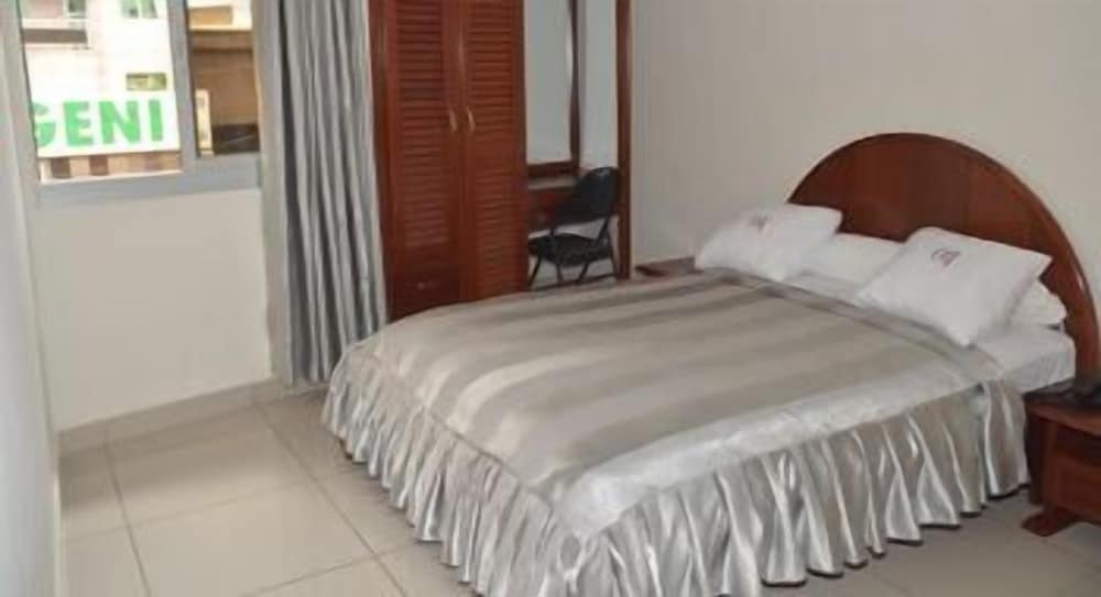 Le Best Hotel 11/33