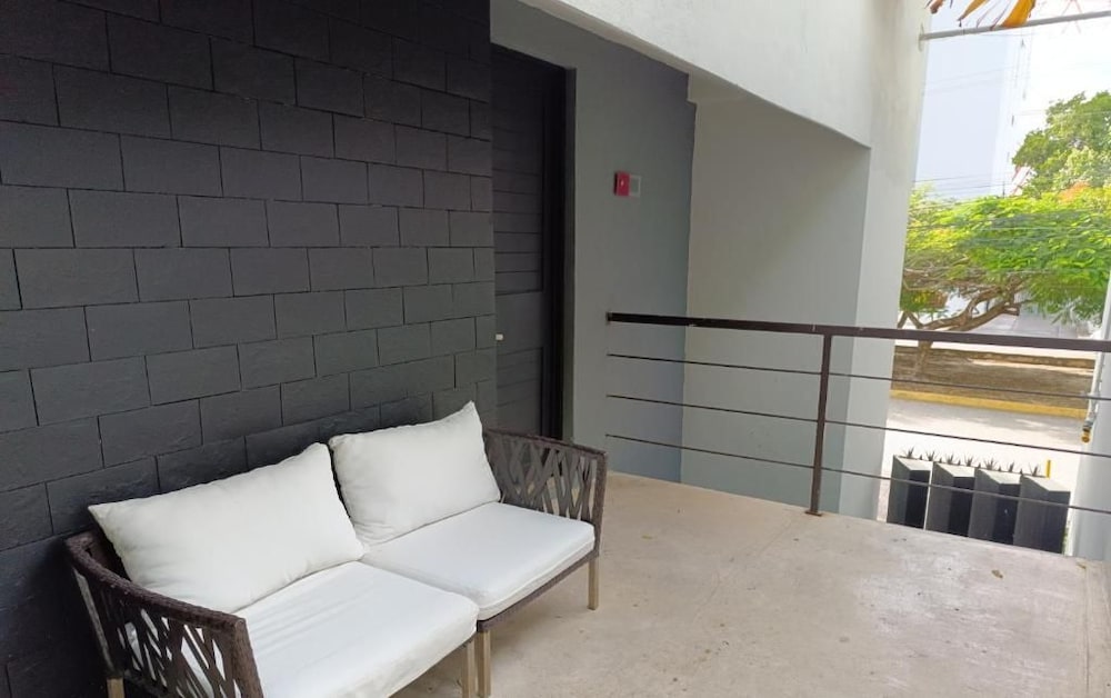 Grand City Hotel 10/49
