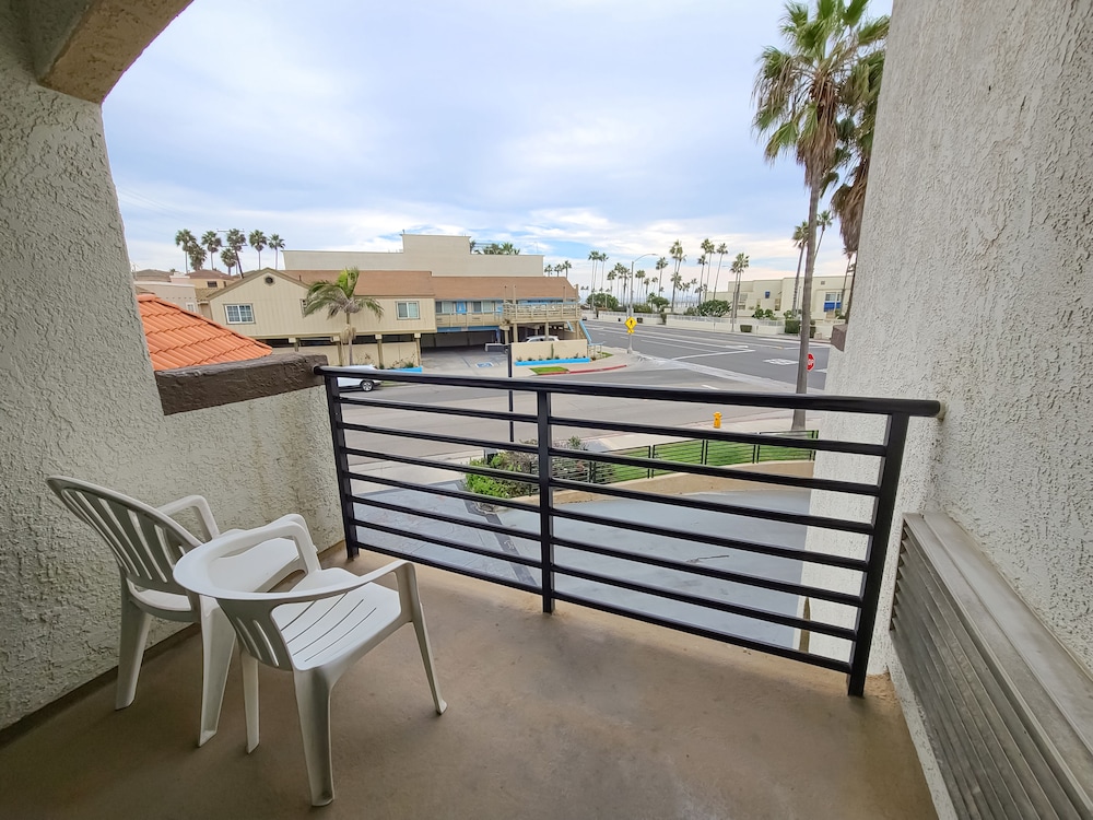 Best Western Huntington Beach 41/65