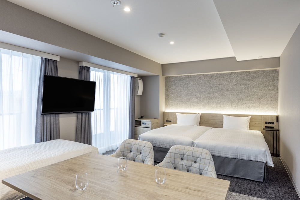 Residential, Family, Single, Twin Beds