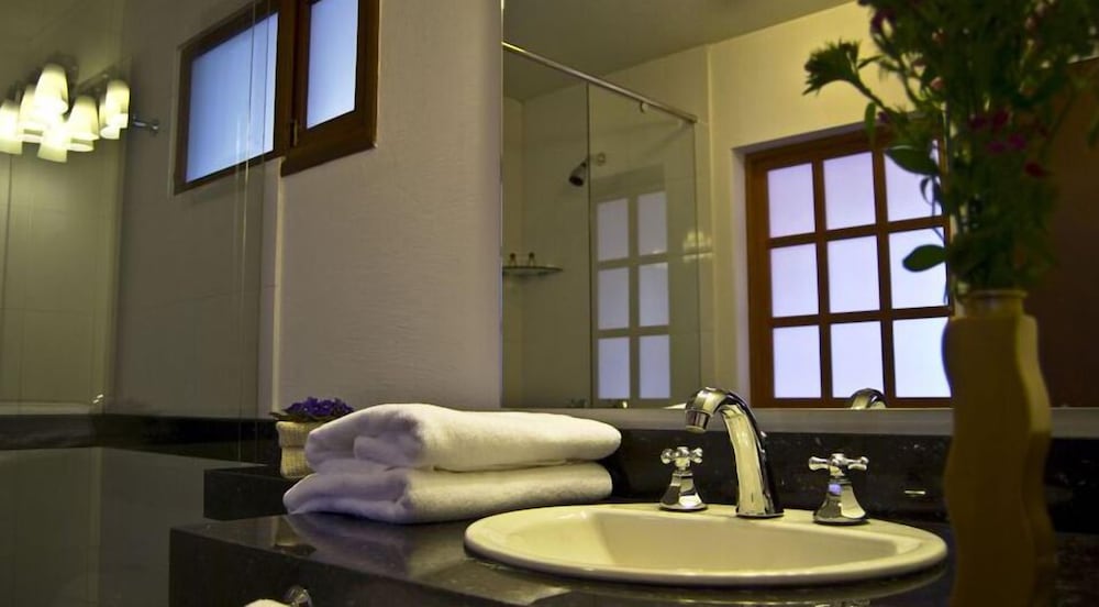 Hotel Casa Deco 24/25