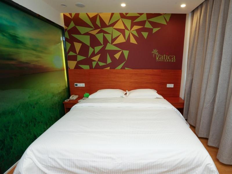 Vatica Shanghai Jinshan Guojishangmaocheng Weihong Road Hotel 8/15
