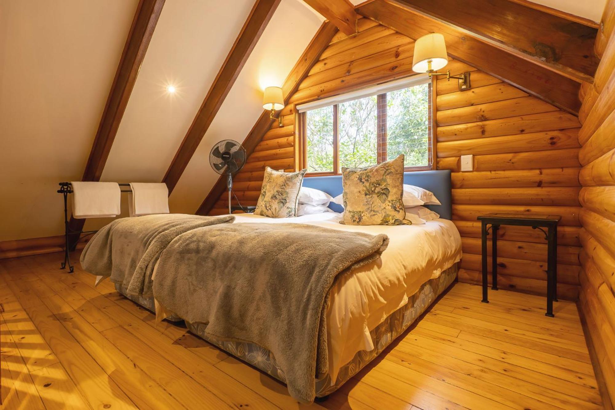 Family, Chalet, King and Twin Beds