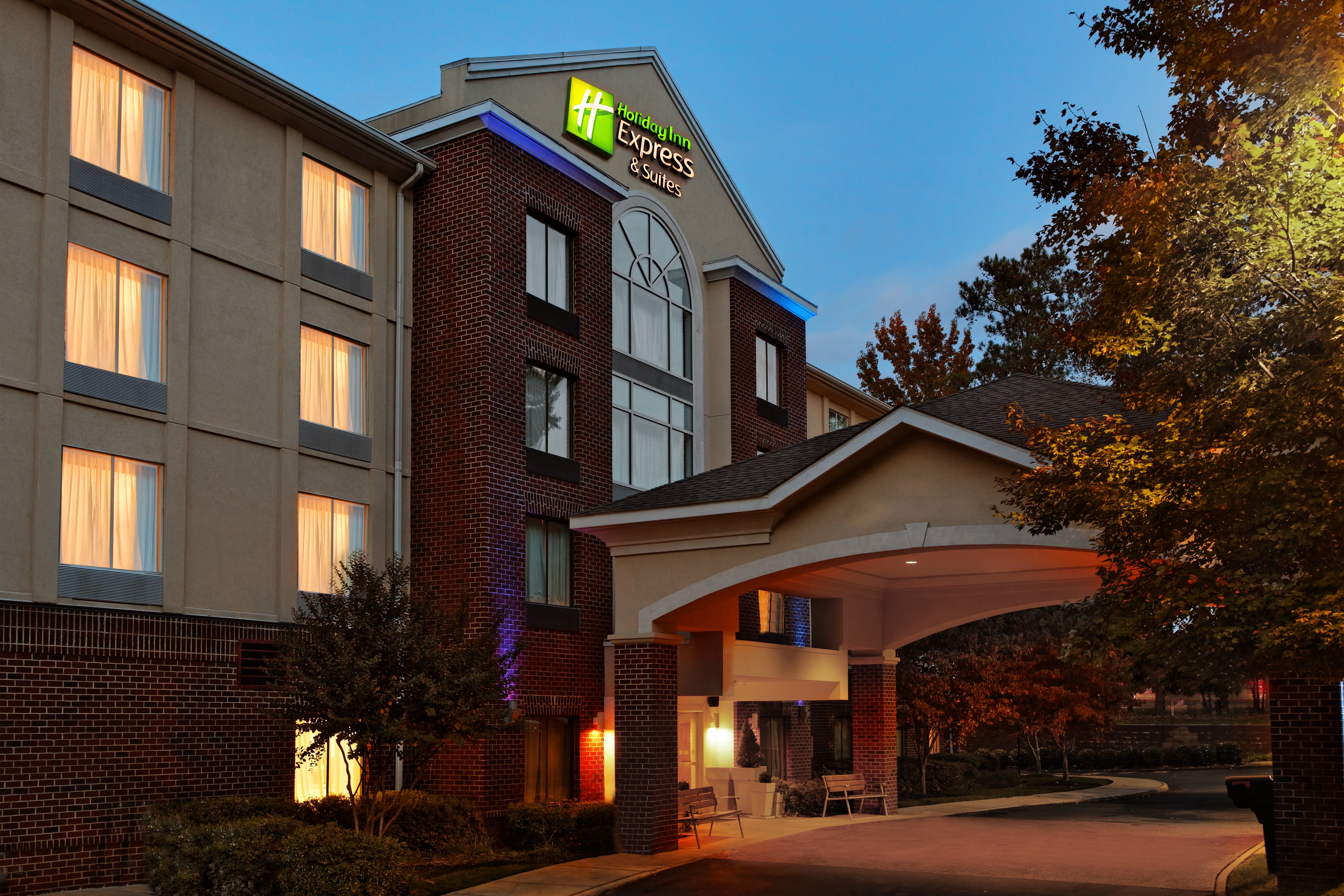 Holiday Inn Express & Suites Richmond Brandermill Hull Street 2/41