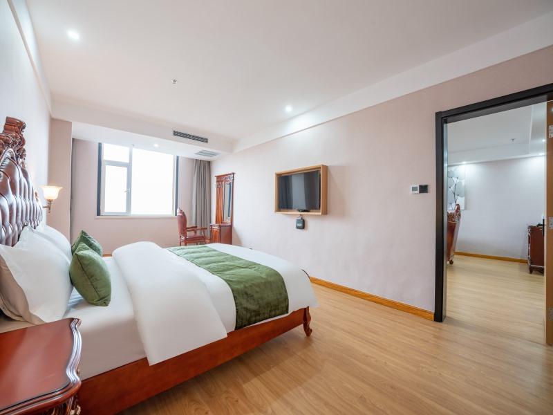 GreenTree Inn Weifang Zhucheng Longyuan Shangcheng Express Hotel 23/50