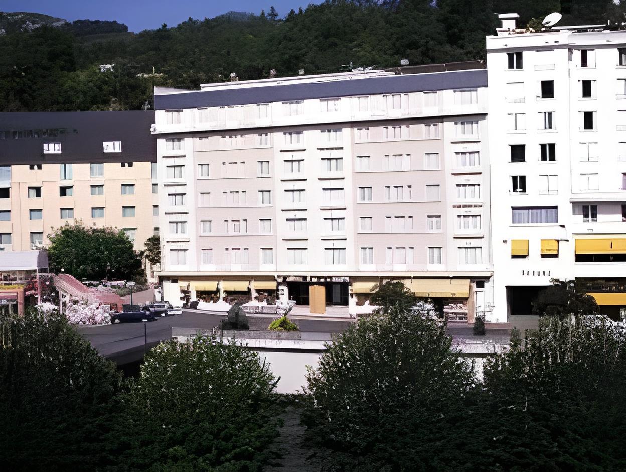 Adonis Lourdes in LOURDES
