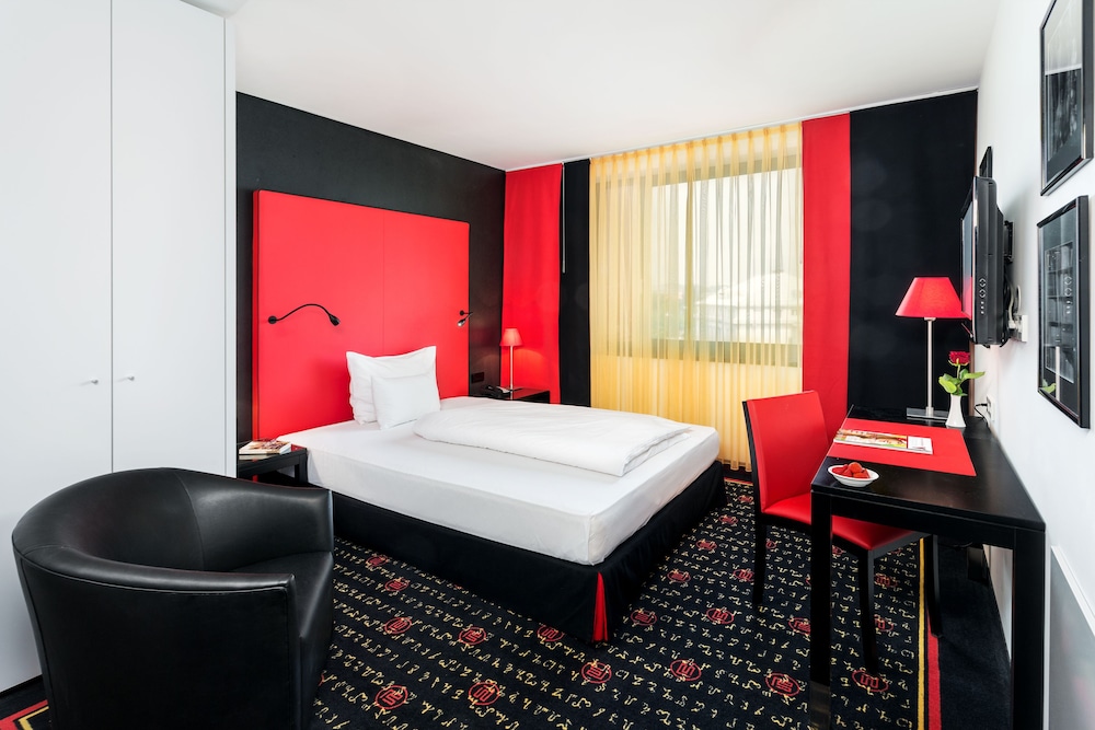 Vienna House Easy by Wyndham Pilsen 7/52