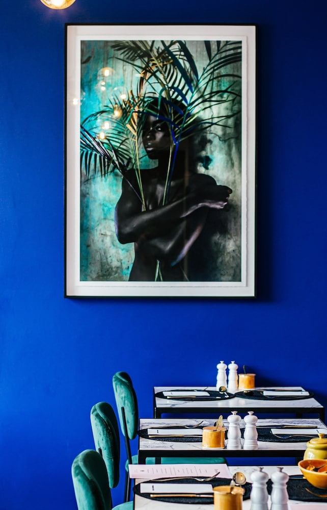 Pineapple House Boutique Hotel 47/50
