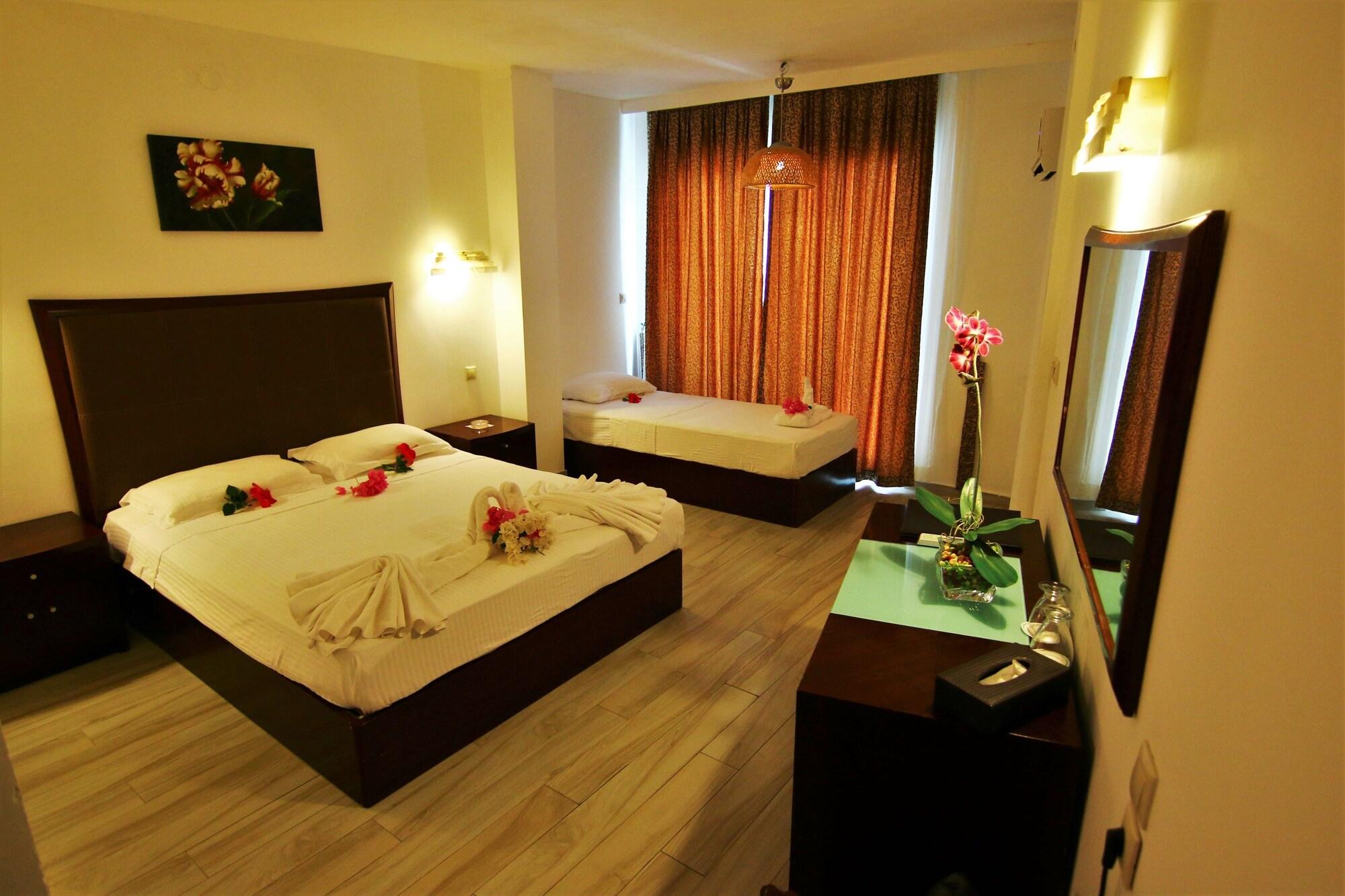 Ekincik Beach Hotel 3/20