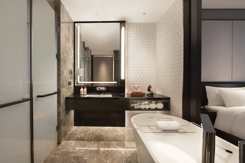 Crowne Plaza Hangzhou Science City 38/74
