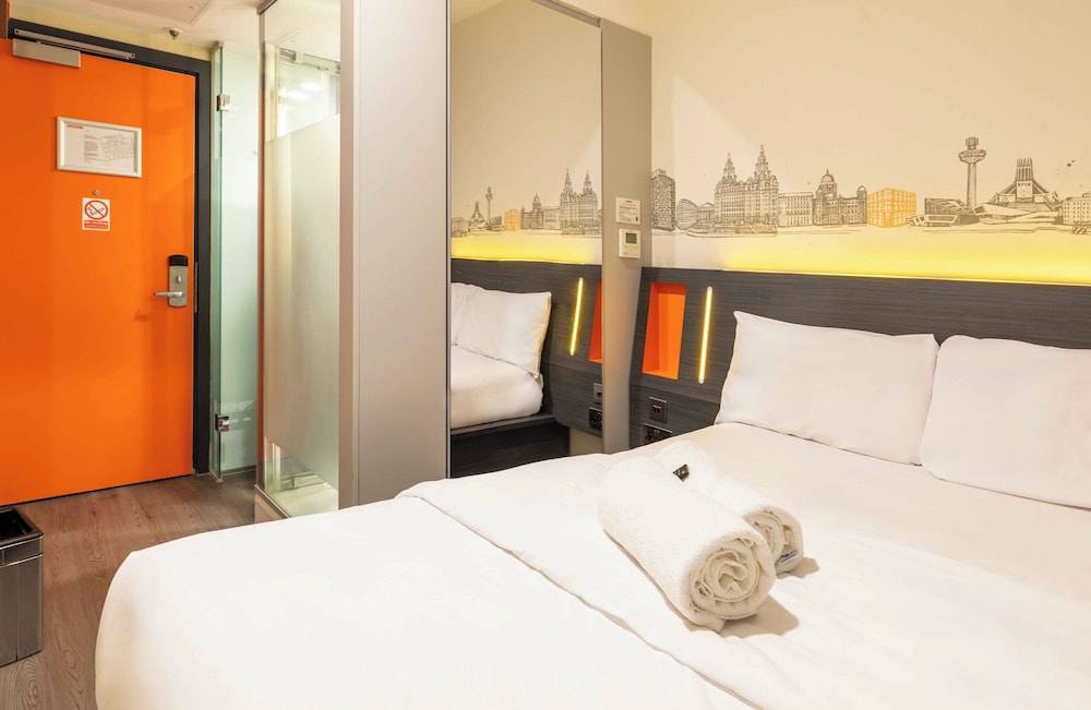 Basic, Double Bed, No Window