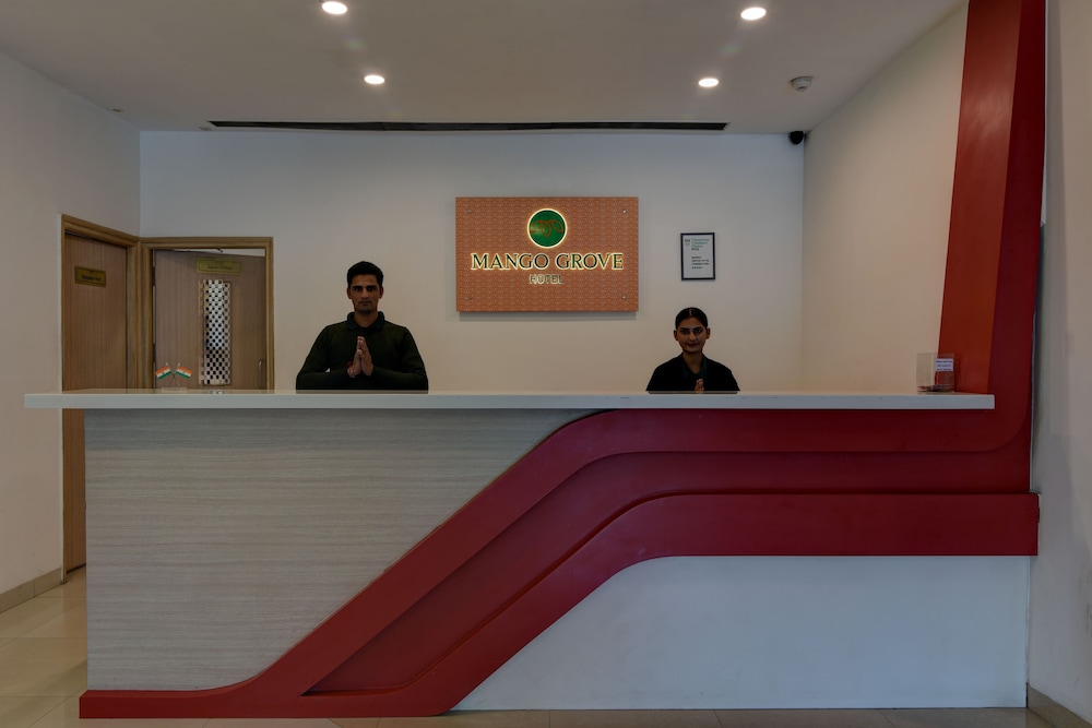 Mango Grove Hotel Chandigarh 13/62