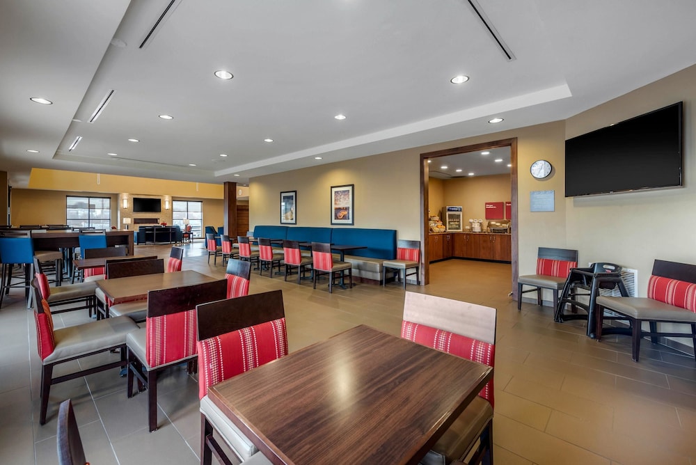 Comfort Suites Denver Near Anschutz Medical Campus 25/30