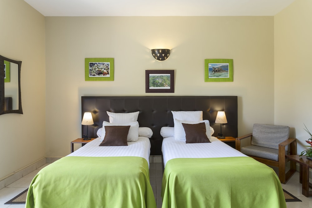 Relais des Plateaux 12/63