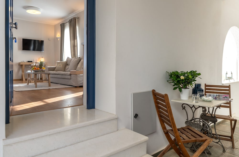 Porto Vecchio Spetses Luxury Suites 21/43