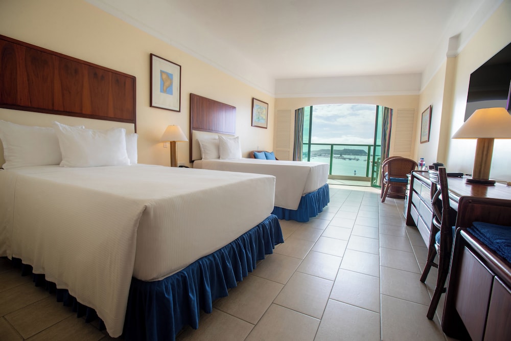 room, 2 double beds, sea view