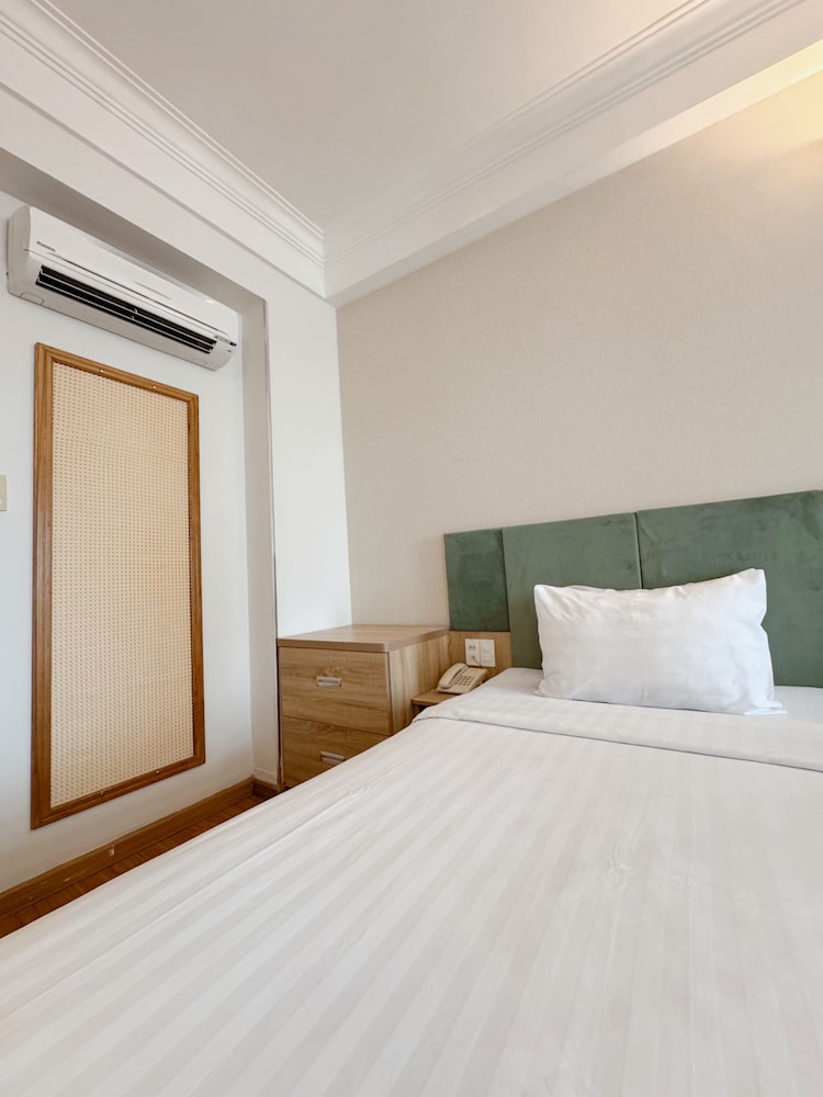 Suite, Twin Beds
