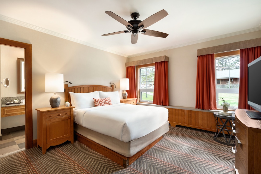 4 Bedrooms, Garden, Cabin, King Bed, 3 Queen Beds