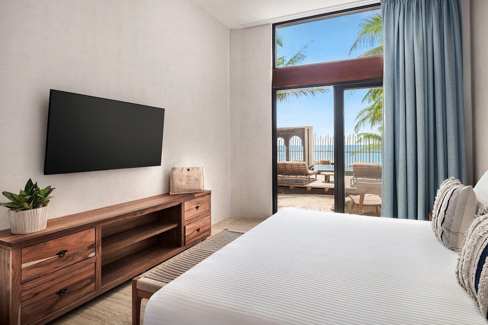 Junior Suite, House, King Bed, Ocean Front