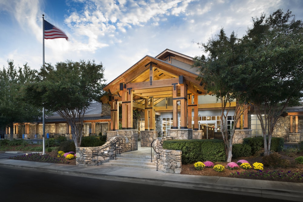 Crowne Plaza Resort Asheville in ASHEVILLE - NC