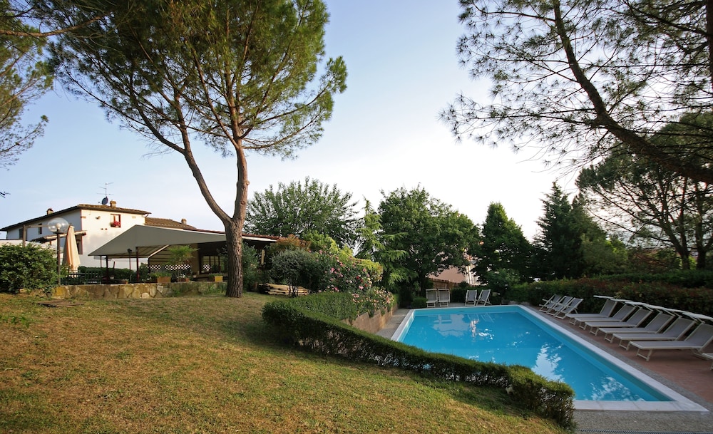 Tenuta il Burchio Hotel 43/50