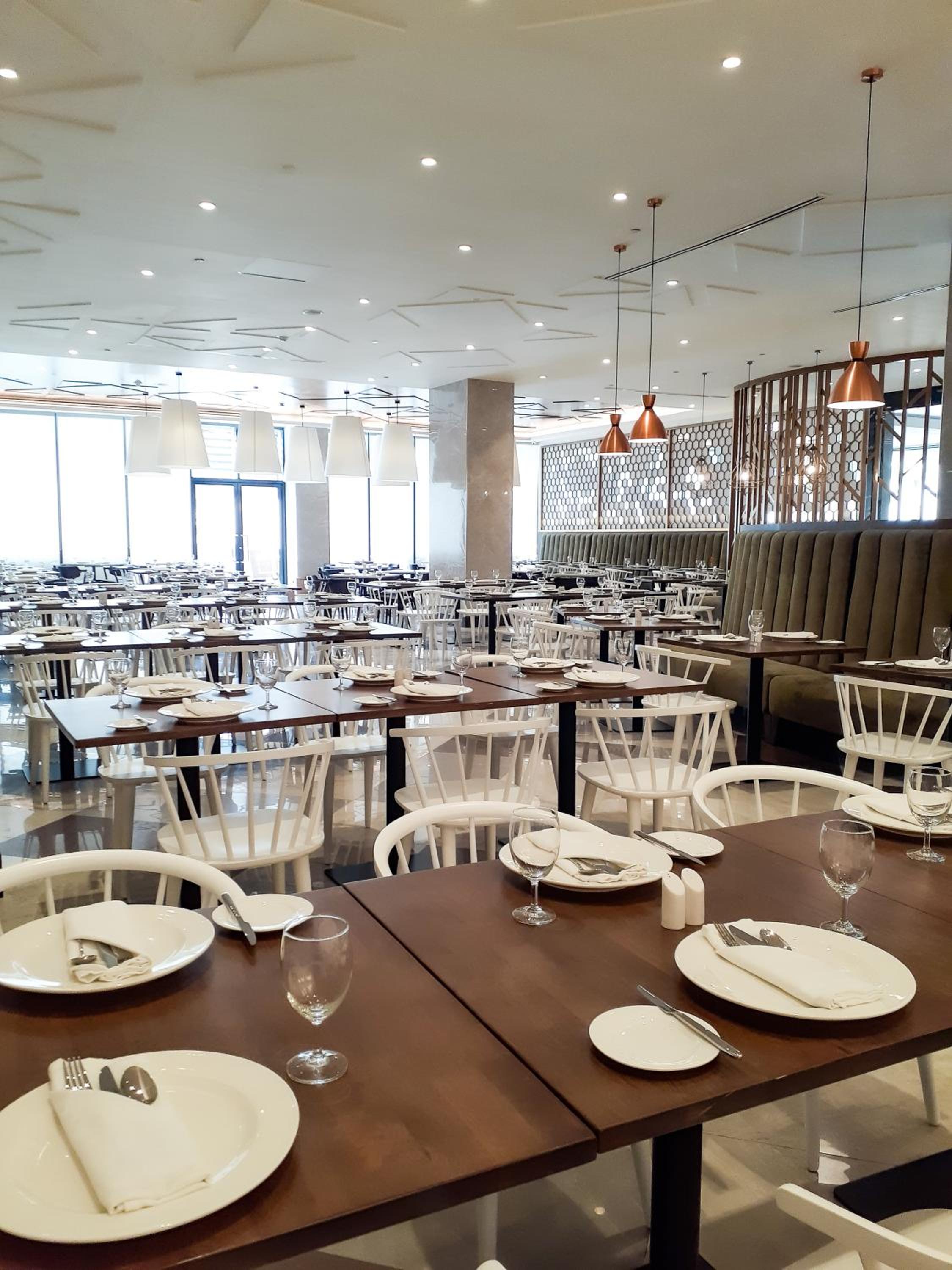 The Excelsior Hotel Las Pinas 37/50