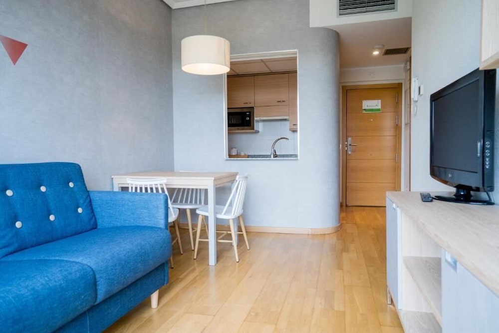 Compostela Suites 38/66