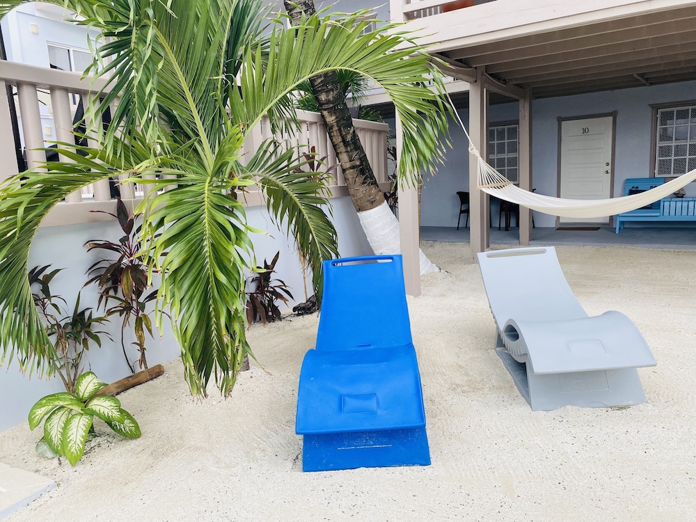 La Isla Resort 59/68