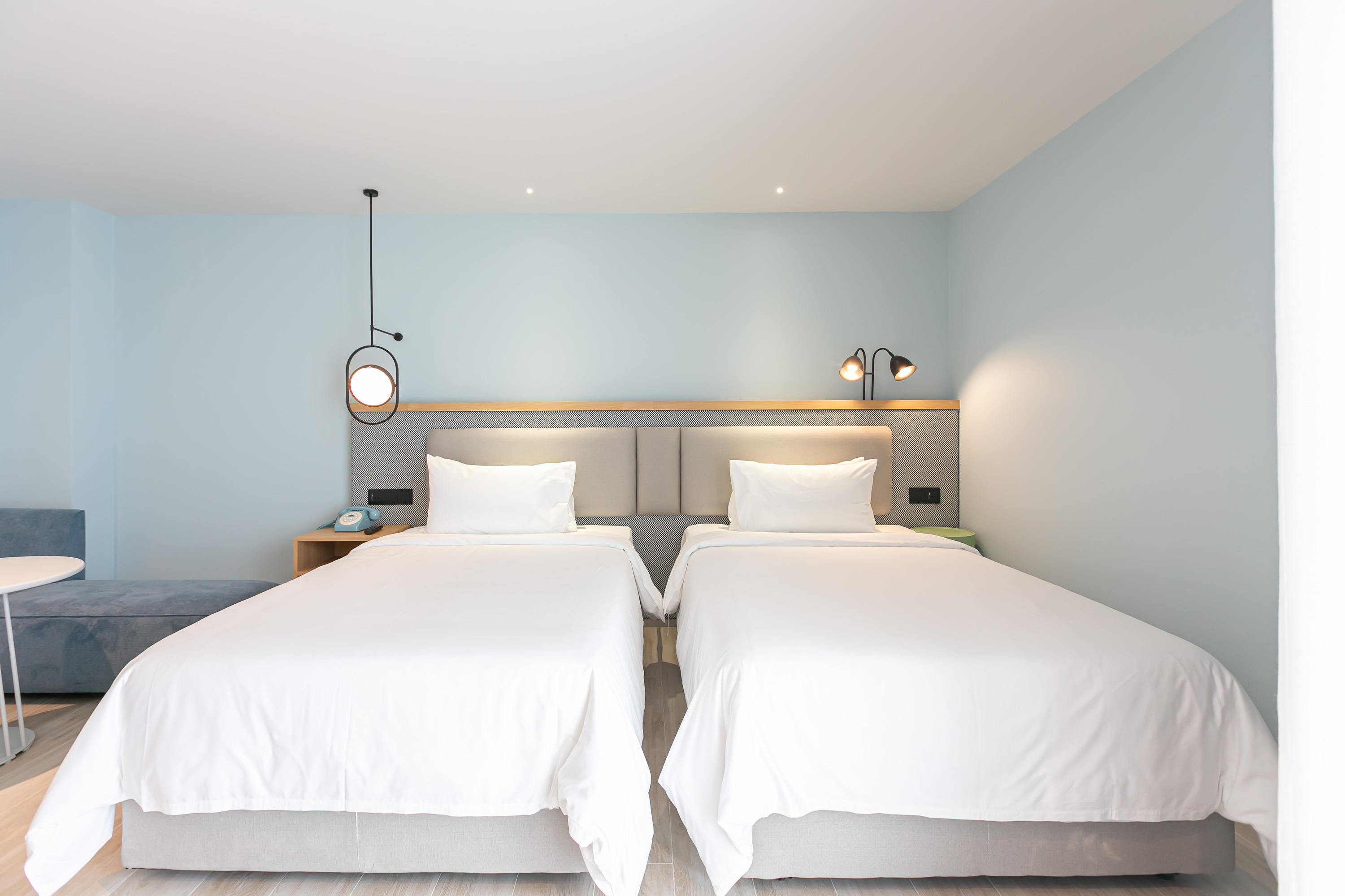 Studio, 2 Beds