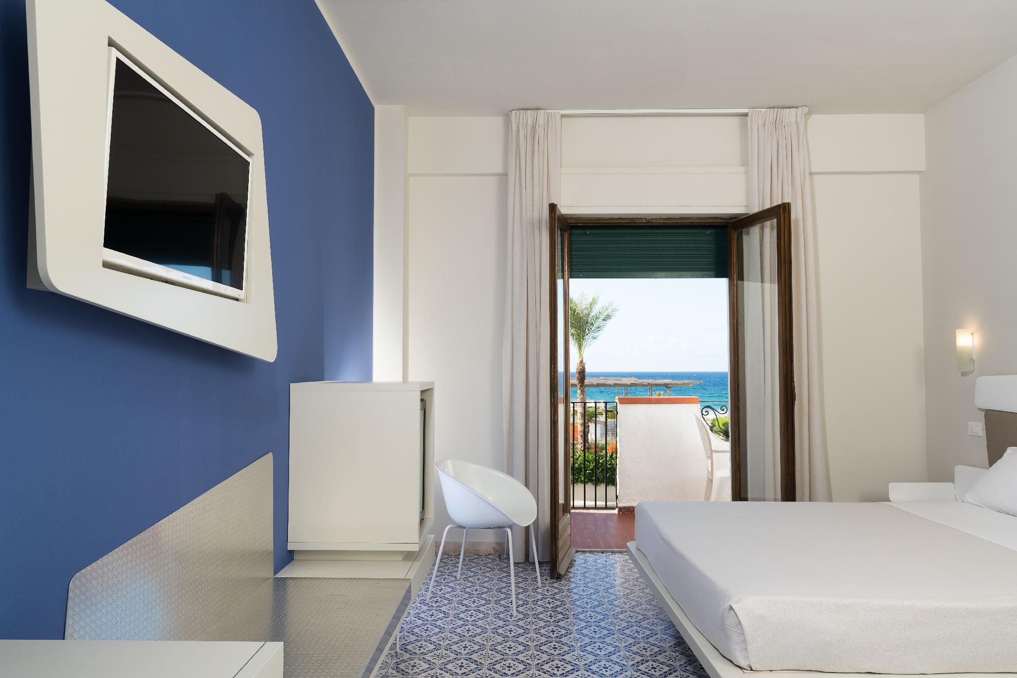 Superior, Double or Twin Bed