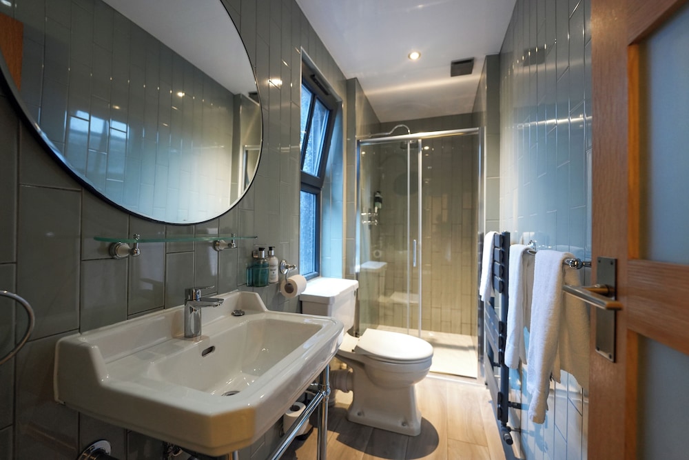 Riva Boutique Hotel 46/49