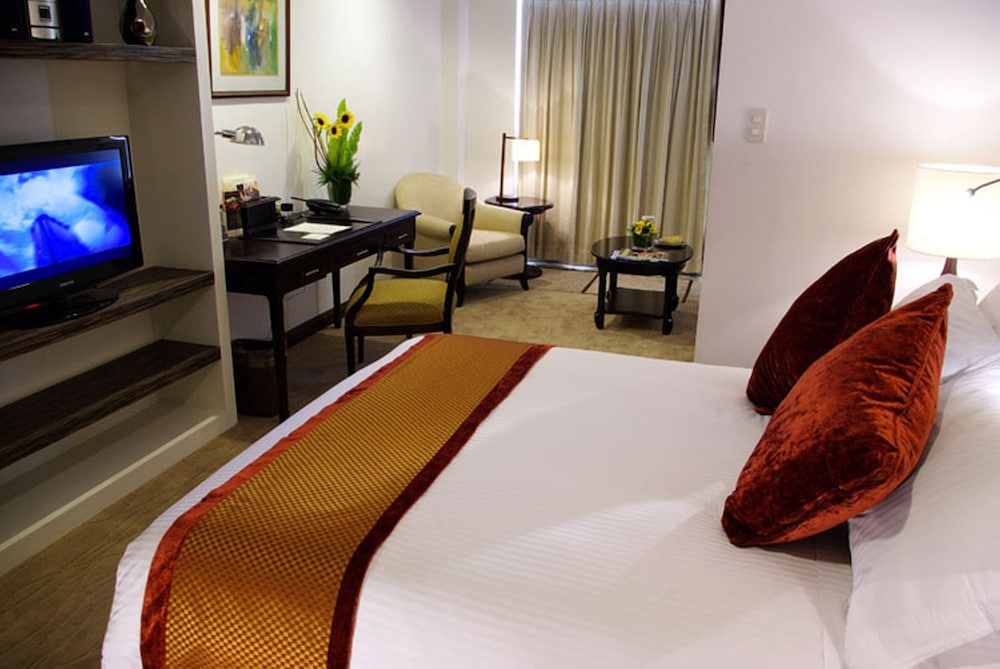 Discovery Suites 18/51