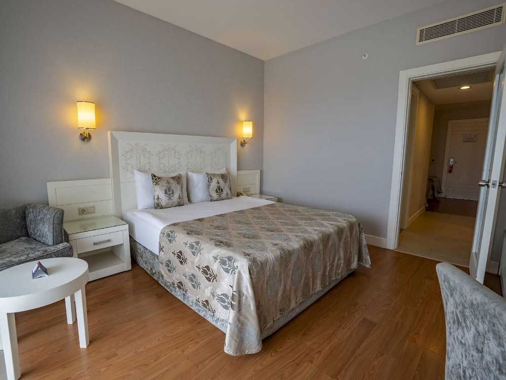 Seamelia Beach Resort Hotel Spa 23/62